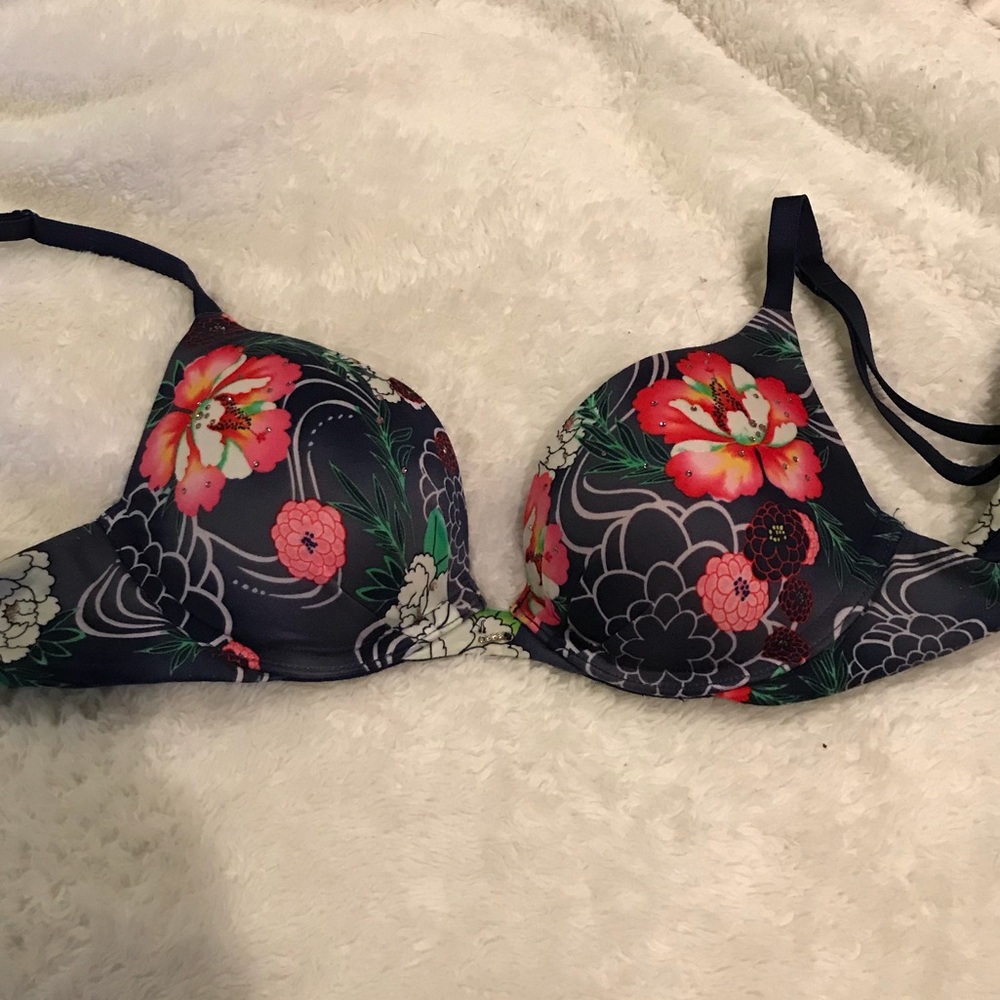 Victoria’s Secret Push Up bra